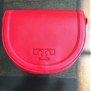 Tory Burch Serif T Leather Crossbody Saddle Bag Vermillion (Red)